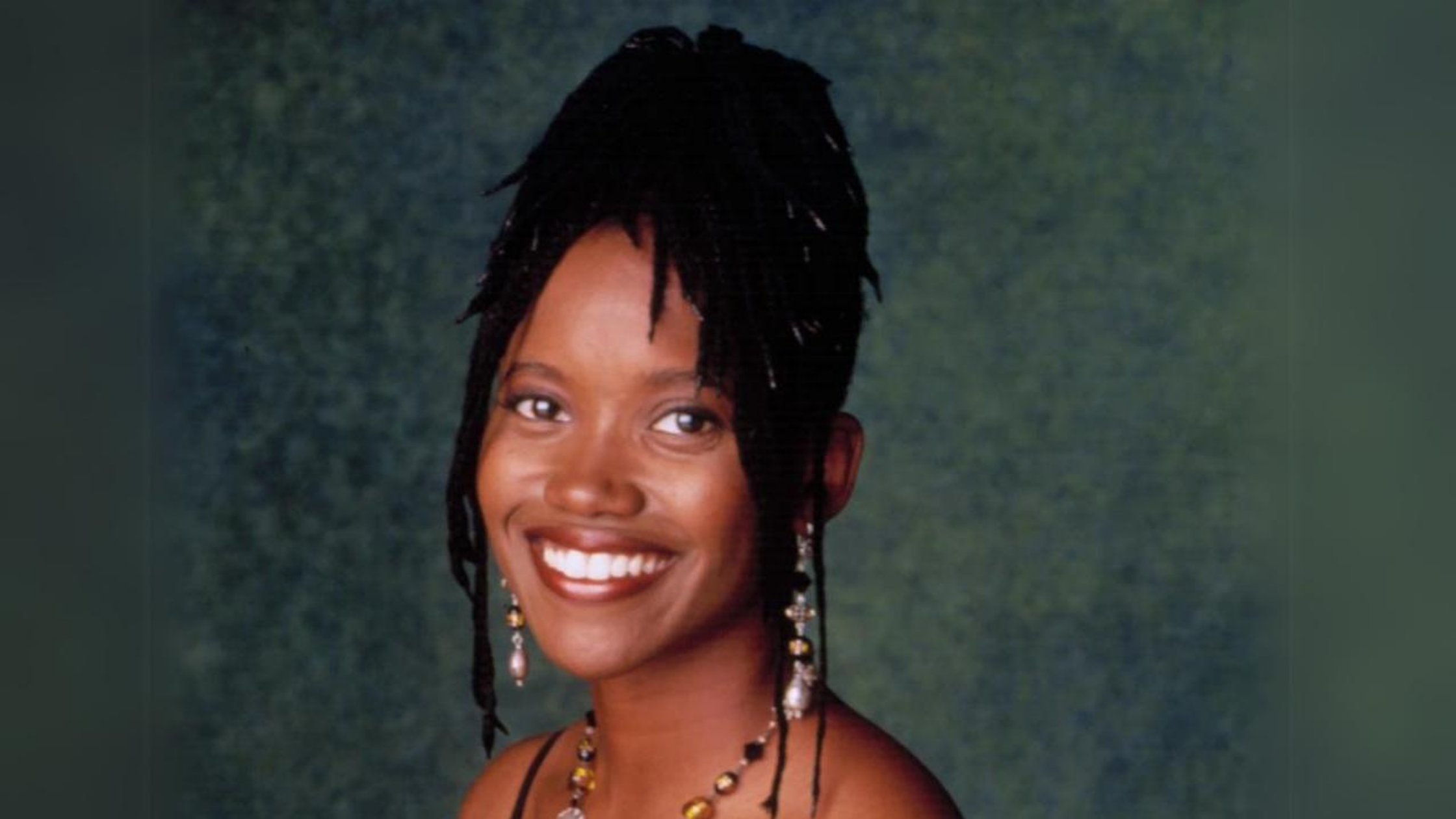 Here’s the Story Behind Erika Alexander’s Iconic ‘Living Single’ Look